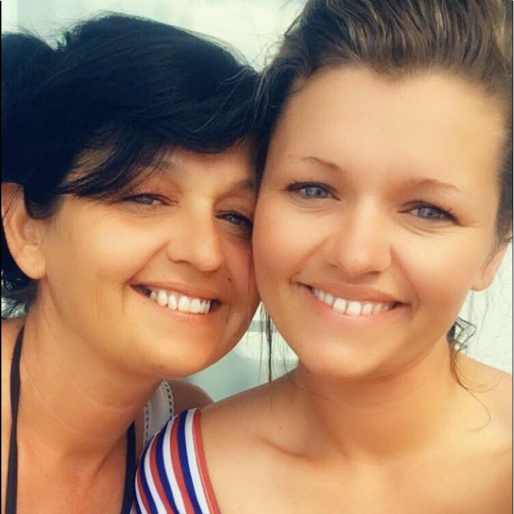 Meet your Posher, Kendra